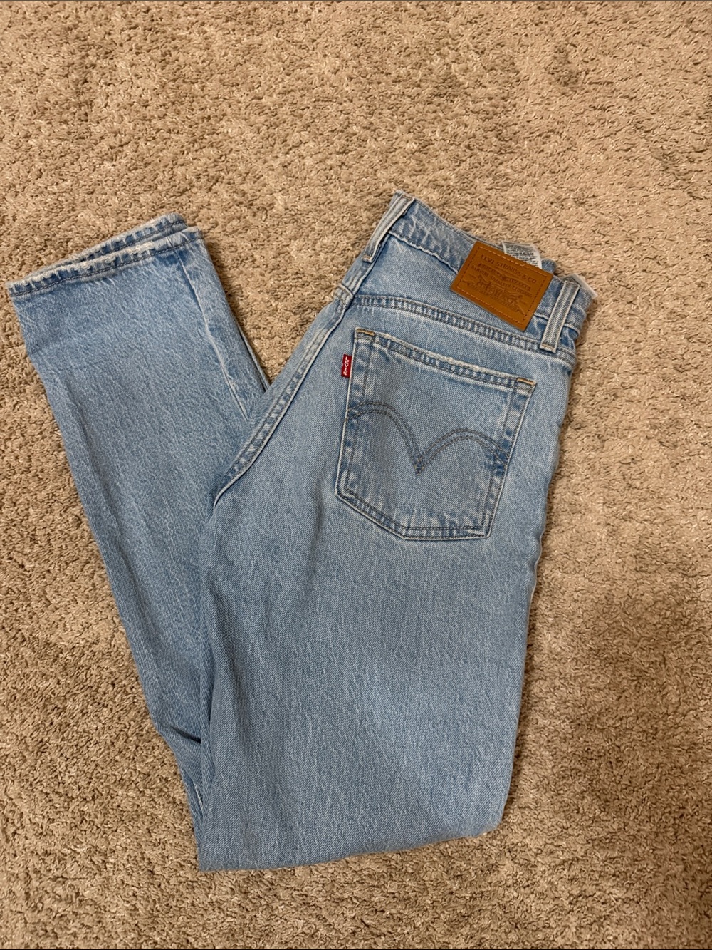 Levi's women’s  Light Wash Wedgie Slim